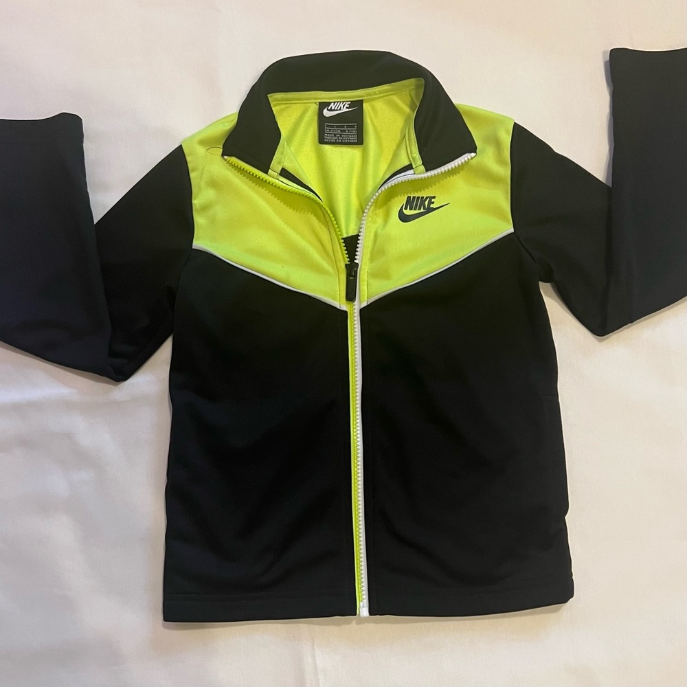 🎉HOST PICK🎉 Nike Active Sports Boys Large Yellow Zip Sweatshirt